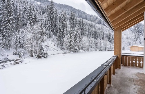 Saalbach Ski Chalet | Chalet in Saalbach Near Ski Lift