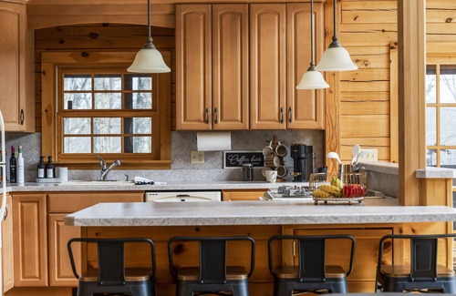 Otis Ski Chalet | Chalet in the Berkshires, Wellness, Family, Lake, Kayaks, Sauna, EV charger & Home Office