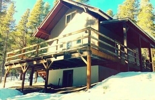 Twin Lakes Cabin | Chalet in the Woods on 30+ Acres!