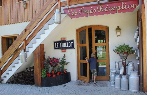 Le Thillot Ski Chalet | Chalet in Ventron with Pool & Wine Route Access