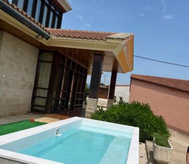 Gimileo Villa | Chalet Individual con bodega, en el corazón de La Rioja