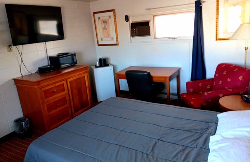 Dryden Hotel | Chalet Inn Motel