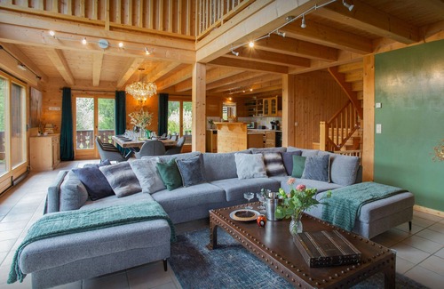La Cote-d'Arbroz Ski Chalet | Chalet Isla de Lux - family mountain break 12p sauna & spa - OVO Network