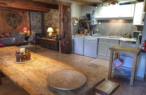 Entremont Ski Chalet | Chalet Jamoo, an authentic renovated farmhouse in the heart of the Aravis mountains