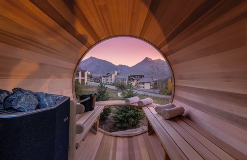 Forville Ski Chalet | CHALET JERI 12Pers Swimming pool Jacuzzi Sauna ! South-facing chalet in Serre Chevalier