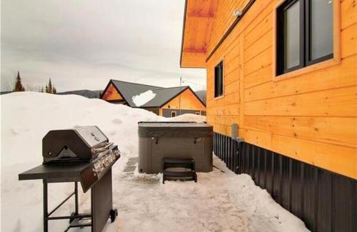 Saint-Philemon Ski Chalet | Chalet l'amical avec Spa