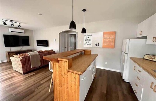 Saint-Mathieu-de-Rioux Ski Chalet | Chalet La Mamita du Lac