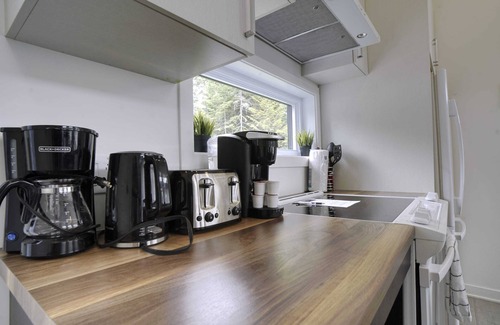 Chertsey Ski Chalet | Chalet L'Hérisson (Lakefront, Spa, BBQ, forest)