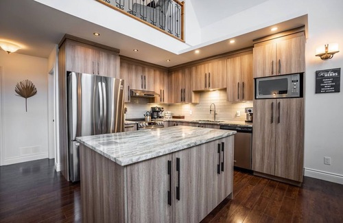 Chertsey Ski Chalet | Chalet l'Hybride~ Jeux & Arcade ~ Spa ~ bord de rivière