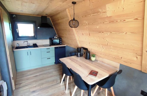 Nompatelize Ski Chalet | Chalet, la CabAne.