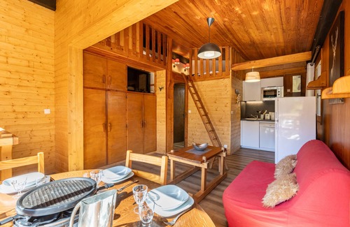 Pyrenees 2000 Ski Chalet | Chalet "La Cora" 4 * at the foot of the slopes of Font Romeu-Pyrénées 2000
