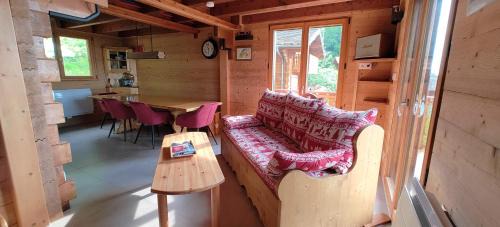 Thollon-les-Memises Ski Chalet | Chalet La Trouvaille