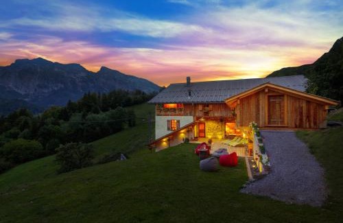 Les Clefs Ski Chalet | Chalet Ladroit - OVO Network
