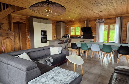 Chastreix Ski Chalet | Chalet le Bivouac 12 personnes, spacieux & convivial au cœur du massif du Sancy