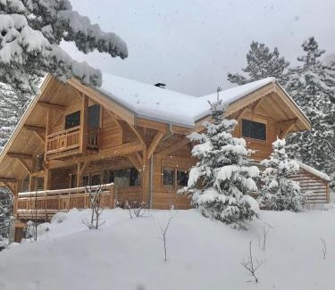 La Salle-les-Alpes Ski Chalet | Chalet "Le Lorgnon"