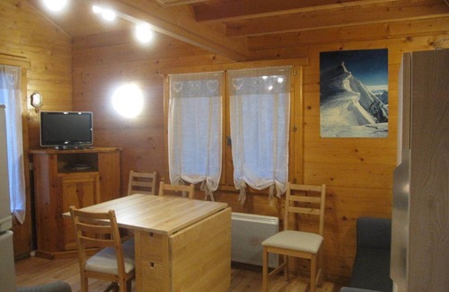 Meolans-Revel House | Chalet "Le Mazet" with Mountain View, Private Terrace & Wi-Fi