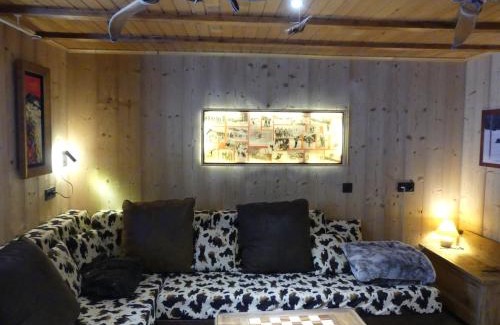 Les Prodains Ski Chalet | Chalet le Nid independant mountain chalet