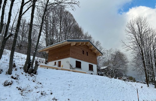 Le Reposoir Ski Chalet | Chalet "Le Petit Ranch" with Mountain View and Private Garden