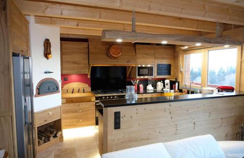 Thollon-les-Memises Ski Chalet | Chalet Le Petit Suisse