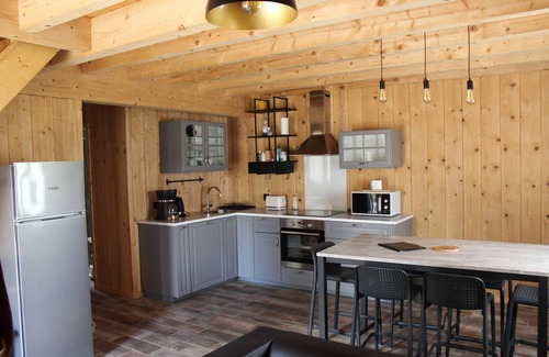 Murol Ski Chalet | chalet "le pradou" new construction, free wifi, heating included