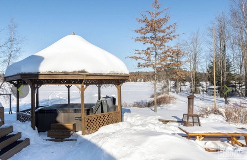 Saint-Claude Ski Chalet | Chalet Le Rassembleur du Lac Boissonneault