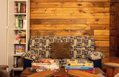 Entrelacs Ski Chalet | Chalet Le REPOS M&M