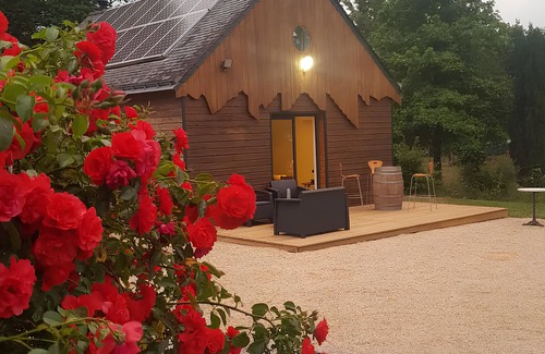 Thehillac Ski Chalet | Chalet 'Le Ty Gîte - Sud Morbihan' with Private Terrace, Wi-Fi and Air Conditioning