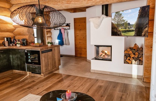 Wildenranna Ski Chalet | Chalet '-Leni' with Mountain View, Private Terrace and Wi-Fi