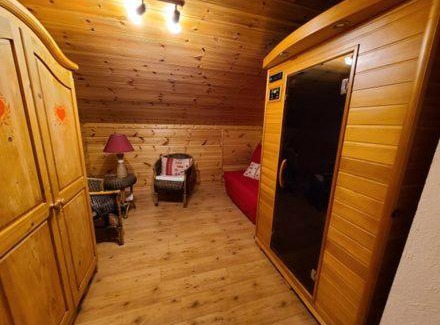 Saint-Nabord Ski Chalet | Chalet Les Ecureuils