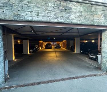 Verbier Ski Chalet | Chalet Les Moulins 5 chambres cheminée piscine sauna parking privé