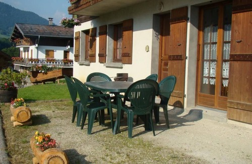 Flumet Apartment | Chalet "Les Rodhos" 150m from the FLUMET-Espace Diamant slopes
