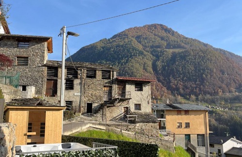 Premana Apartment | Chalet Letizia Mountain and Relax - Genziana Apartment