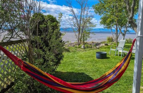 Cap-Saint-Ignace Ski Chalet | Chalet Loft #3 Waterfront with Spa Fireplace & Wifi