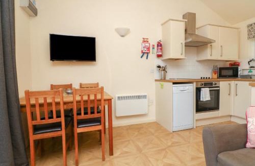 Combe Martin House | Chalet Log Cabin L15