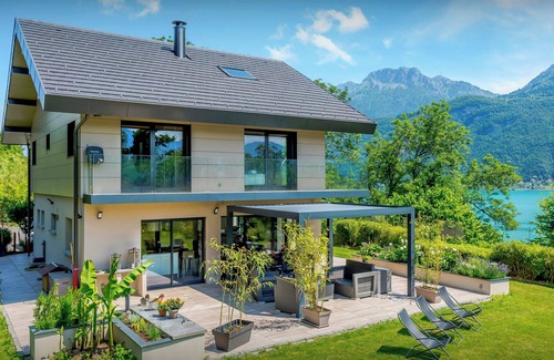 Chaparon Villa | Chalet Lomatika - Lake Annecy break 8p, nordic spa & views - OVO Network