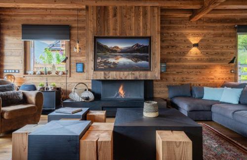 Monetier-les-Bains House | Chalet Luxe piscine et spa 18 personnes serrechevalierholidays