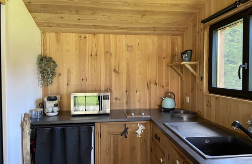 Le Verdon-sur-Mer Ski Chalet | Chalet 'Ma Cabane Océan' with Private Terrace, Private Garden and Air Conditioning