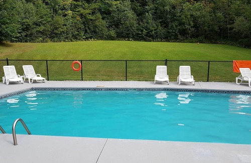 Austin House | Chalet Magog-Orford Estrie-Waterfront-Mountain REBAIS ***PROMO***