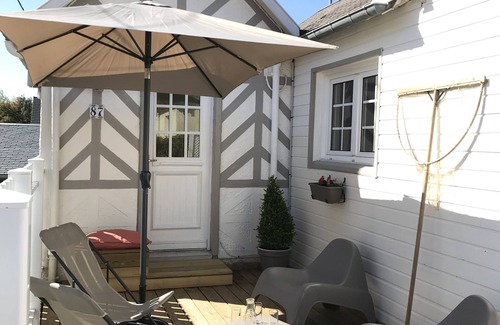 Ouistreham House | Chalet Marguerite, former fisherman's house - classified 3 *