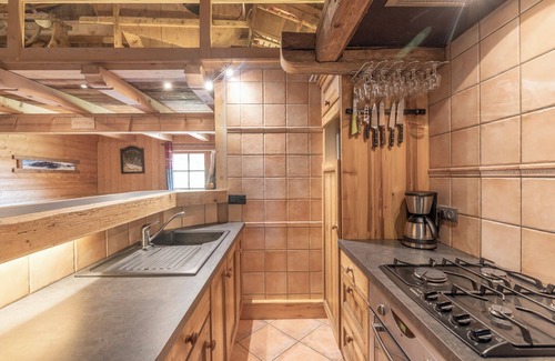 Le Petit-Bornand-les-Glieres Ski Chalet | Chalet 'Merlin' with Mountain View, Private Terrace and Wi-Fi