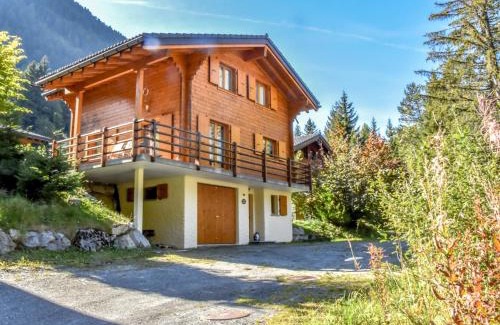 Champex-Lac Ski Chalet | Chalet Miranda by Interhome