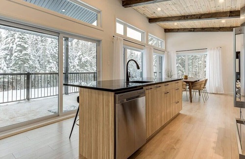 Shannon Ski Chalet | Chalet Mirasol