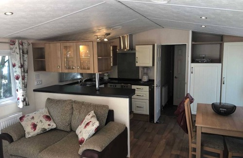Wechelderzande Ski Chalet | Chalet near Antwerp with Nature Trails