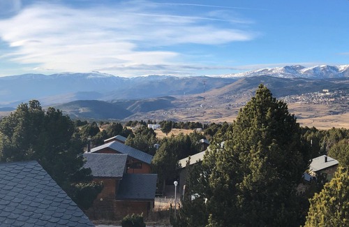 Eyne 2600 Ski Chalet | CHALET NEIGE ET SOLEIL 600 m from the Eyne ski slopes.