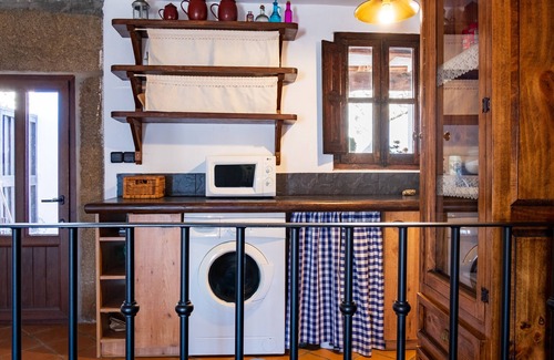 Neila de San Miguel Ski Chalet | Chalet 'Neilarural' with Mountain View, Wi-Fi and Air Conditioning