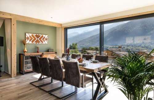 Aime Ski Chalet | Chalet neuf, Jacuzzi, piscine privée mai-sept, pétanque, proche Paradiski