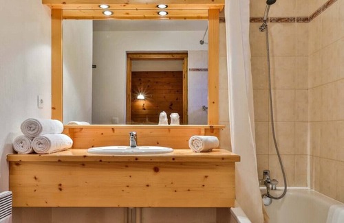 Meribel-Mottaret Ski Chalet | Chalet Nico - Meribel