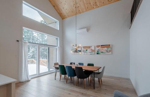 Shannon Ski Chalet | Chalet Odin - SPA, PISCINE, SAUNA partagés