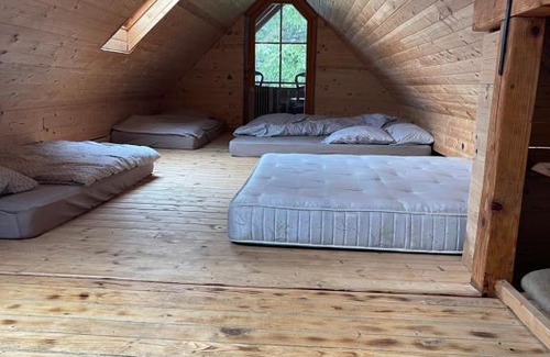Hocko Pohorje Ski Chalet | Chalet on Pohorje hill Maribor bike park next to the downhill track