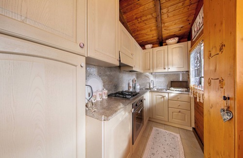 Forno di Zoldo Ski Chalet | Chalet 'Orserose I Scarpet' with Mountain View, Shared Terrace and Wi-Fi